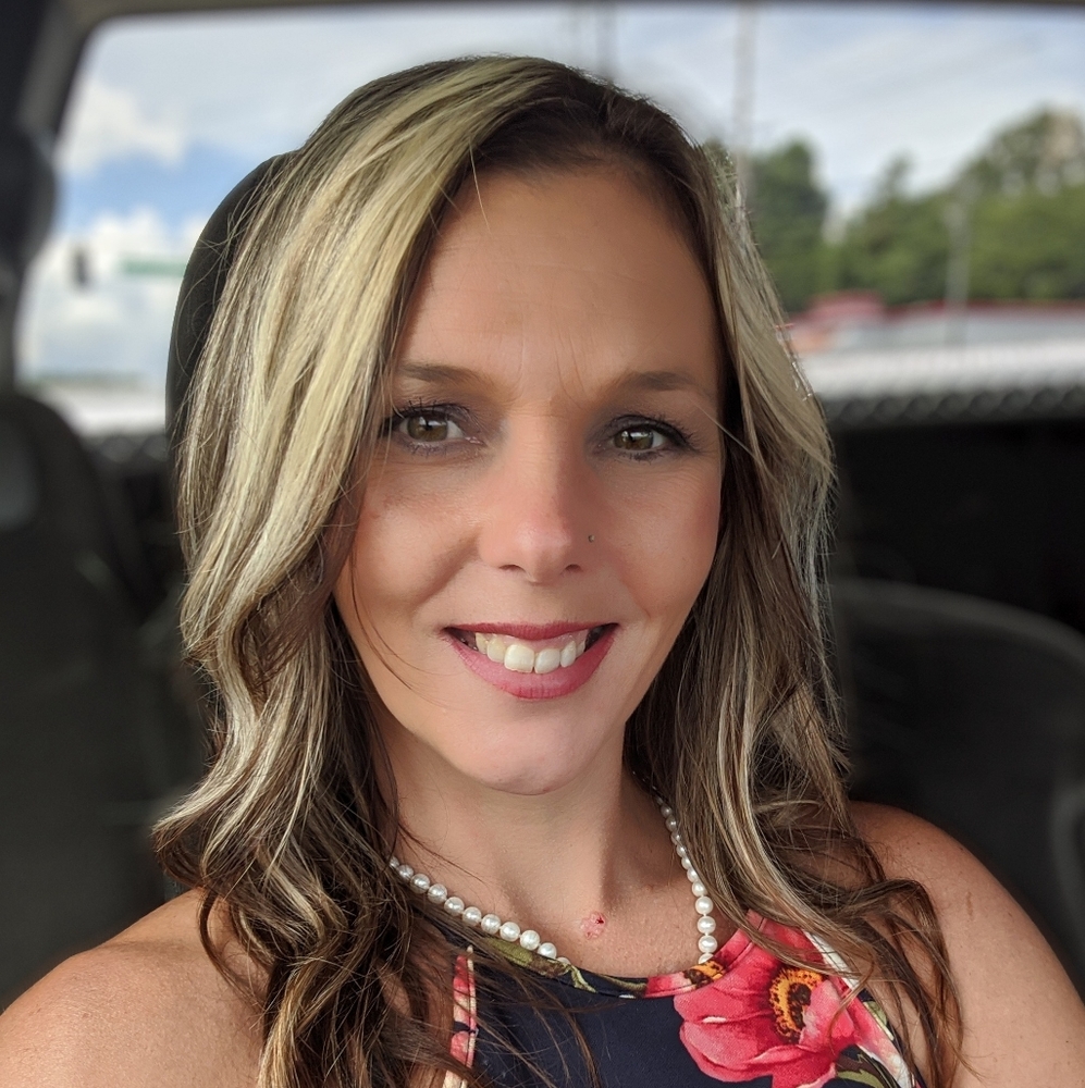 Meet your Posher, Tiffany